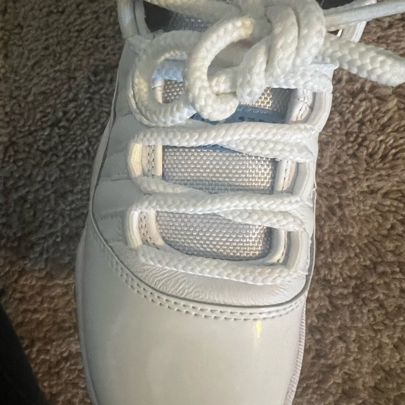 jordan 11 retro low legend blue size 3.5 youth - Picture 15 of 15